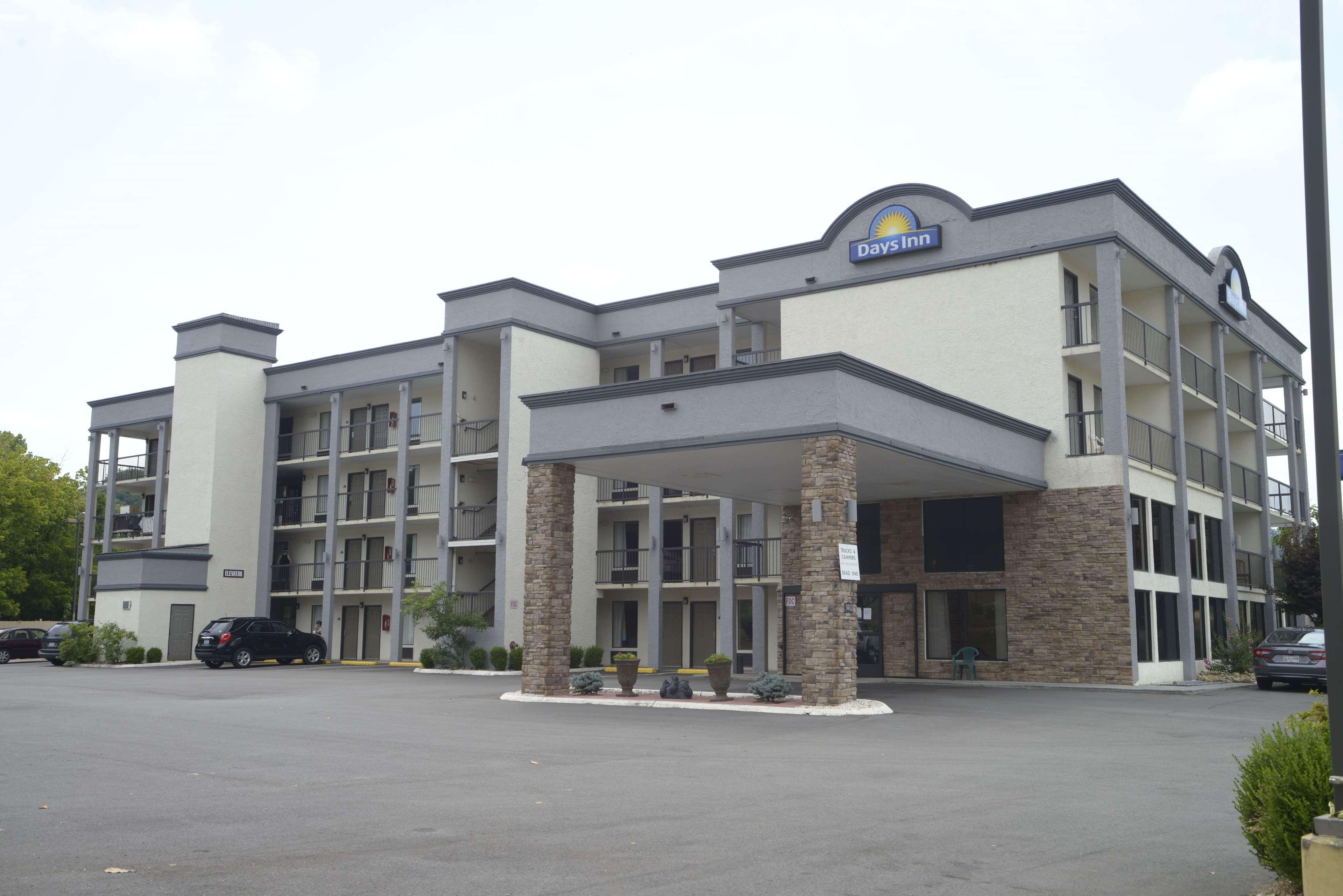 Days Inn By Wyndham Kodak/Sevierville Intrstate Smokeymntns Exterior photo
