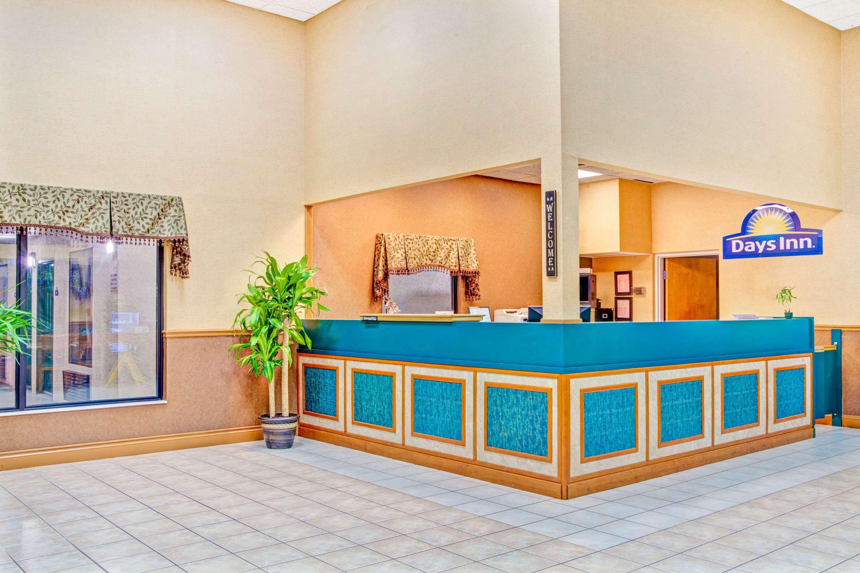 Days Inn By Wyndham Kodak/Sevierville Intrstate Smokeymntns Exterior photo