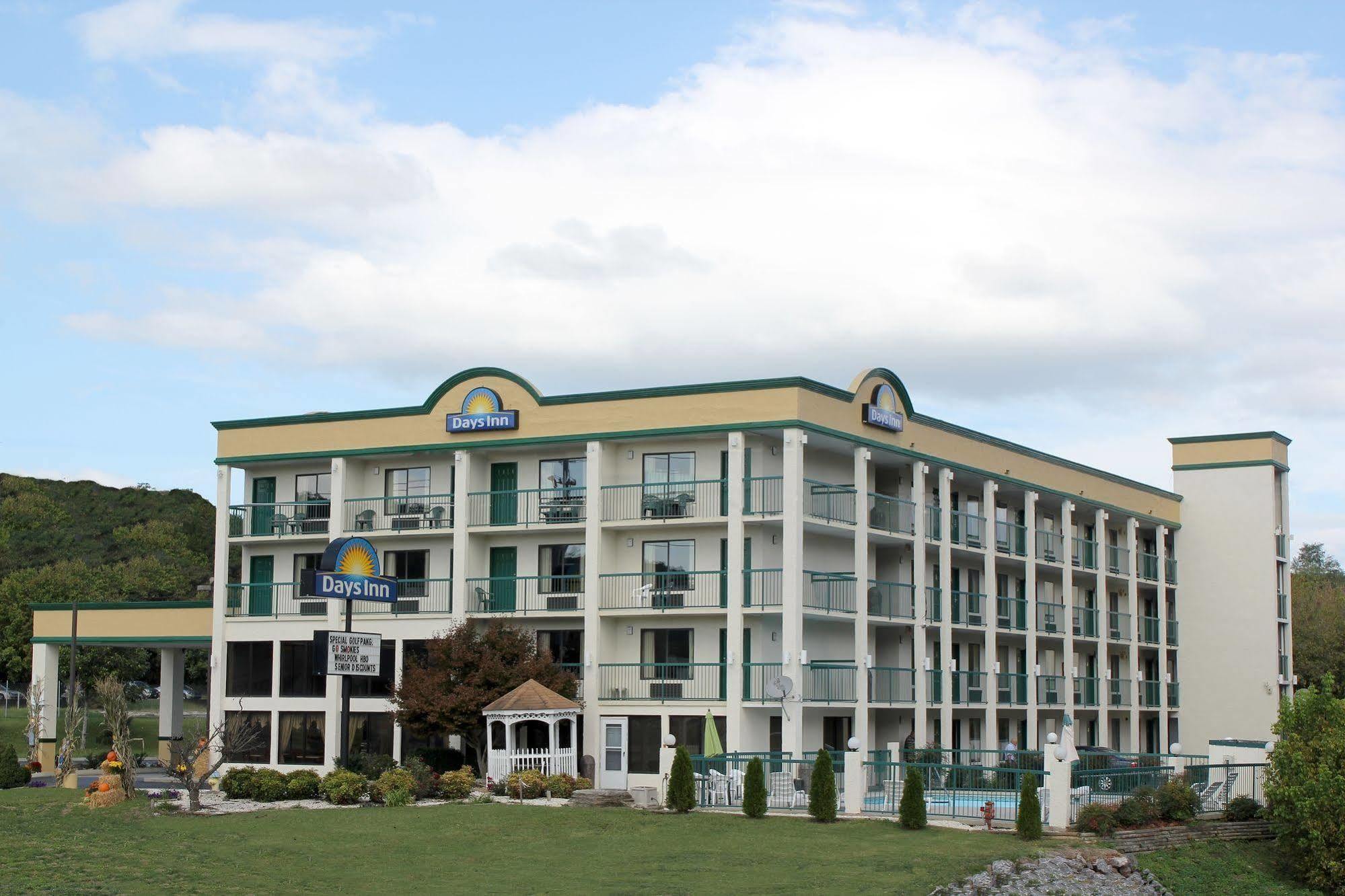 Days Inn By Wyndham Kodak/Sevierville Intrstate Smokeymntns Exterior photo